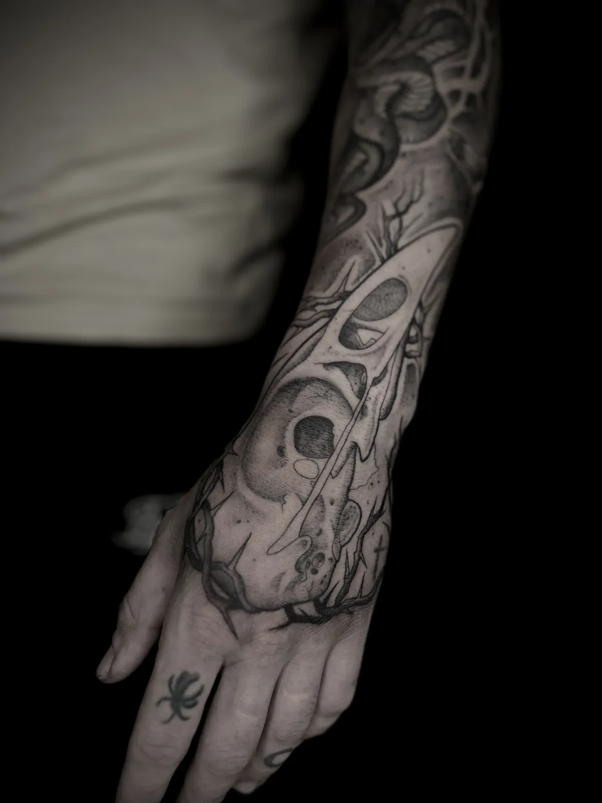 Blackwork dotwork tetování od Teda – TX5 Olomouc, ukázka 25