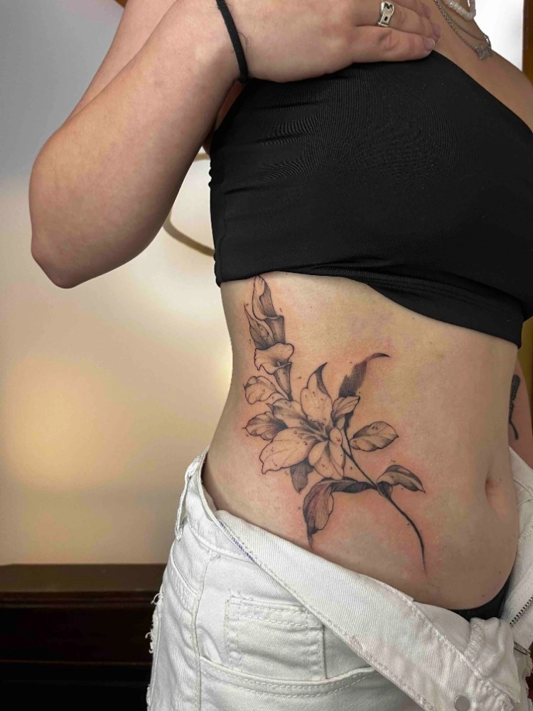Blackwork custom tetování od Tondy – TX5 Olomouc, ukázka 3