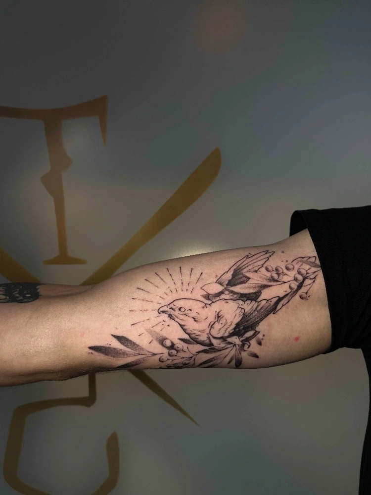 Blackwork custom tetování od Tondy – TX5 Olomouc, ukázka 4