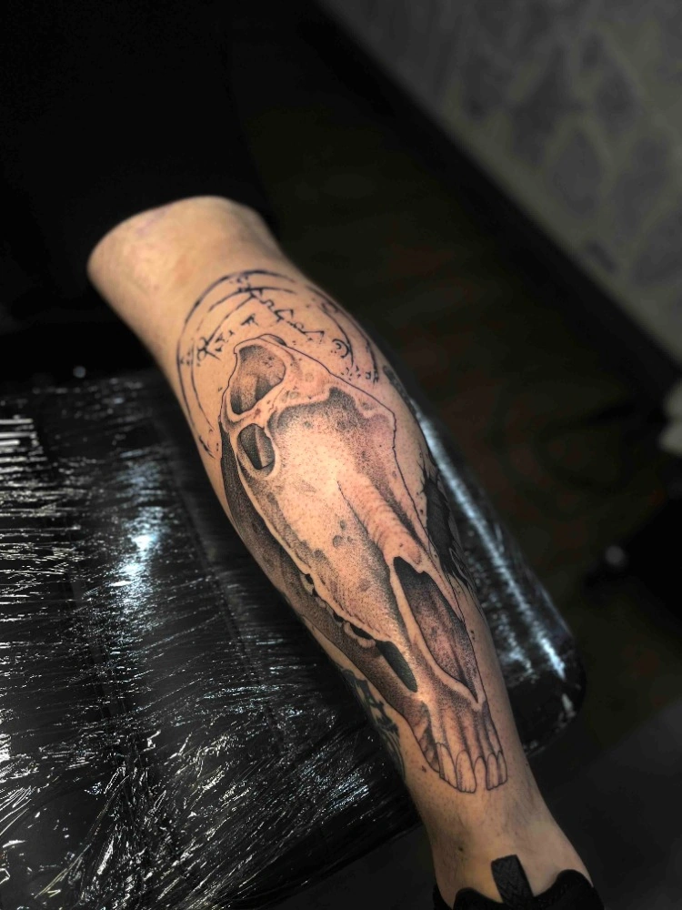 Blackwork custom tetování od Tondy – TX5 Olomouc, ukázka 9